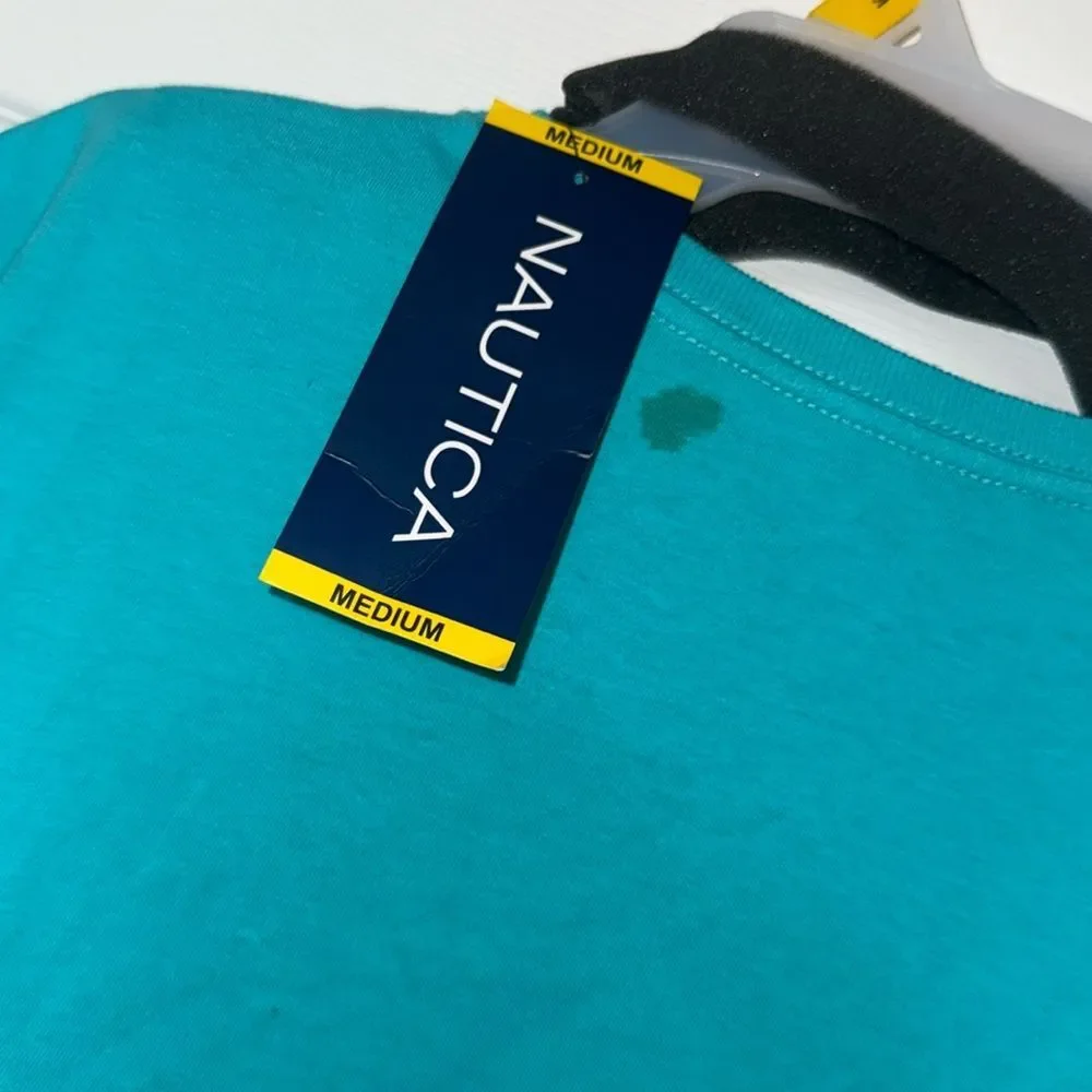 Nautica Men's  Medium Teal Graphic Yacht Club Short sleeves tee NWT